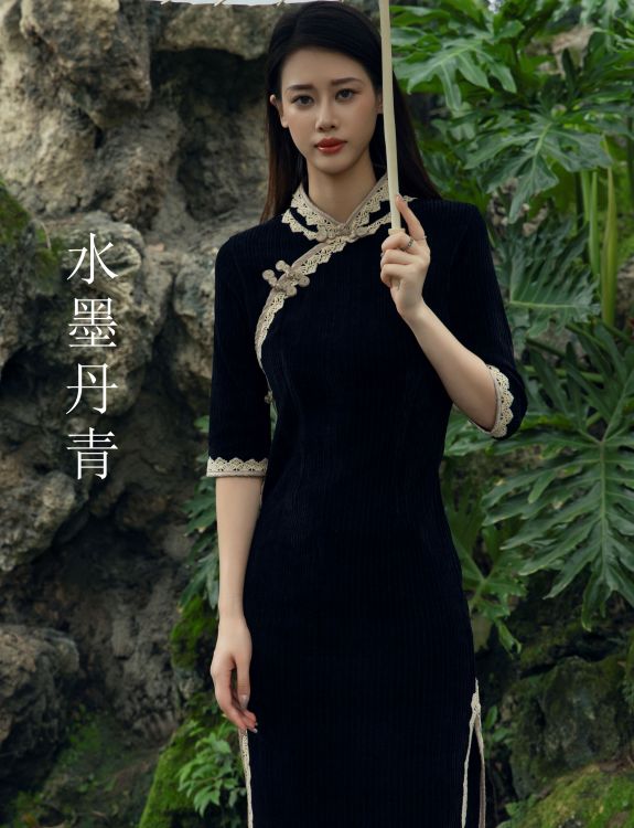 水墨丹青 旗袍 模特 女人 国风 优雅
